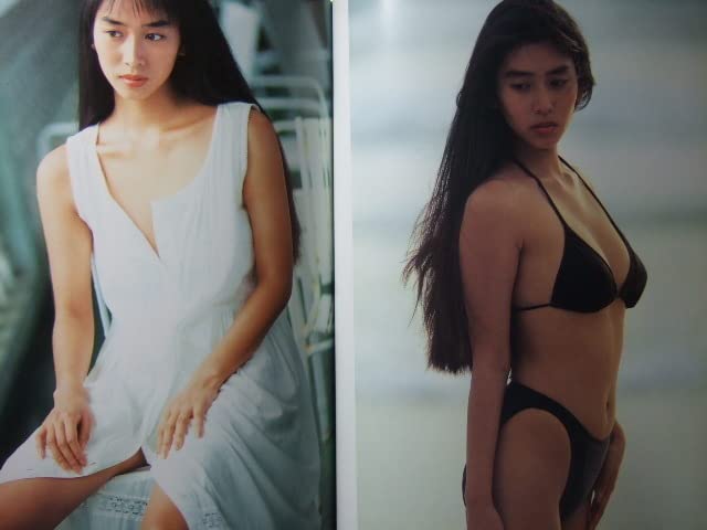 Amazon.co.jp: プレミア本 巨乳アイドル 山岸真璃子セクシー写真集